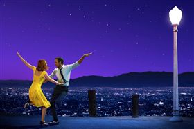 電影《樂來越愛你》劇照（圖／翻攝自La La Land臉書專頁） https://www.facebook.com/LaLaLand/