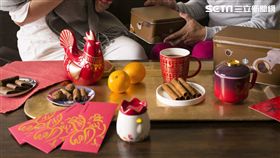 星巴克雞年生肖新品。（圖／星巴克提供）