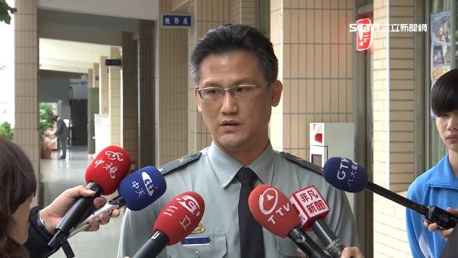 暖男教官緊擁安撫學生　成最棒生日禮