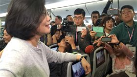 蔡英文與記者話敘＿中央社