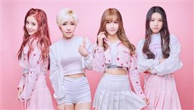 陸女團疑似抄襲APINK？網友組圖一看：「根本同團」圖／翻攝自網路、微博