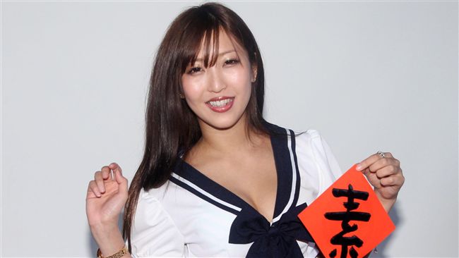 AV女王見面會　粉絲自願當馬讓她騎