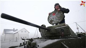 俄羅斯,圖托夫,Igor Tutov,坦克,T-60,(http://www.kp.by/daily/26627.3/3645516/)