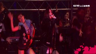 阿妹開唱怪癖大公開　台上水壺有玄機