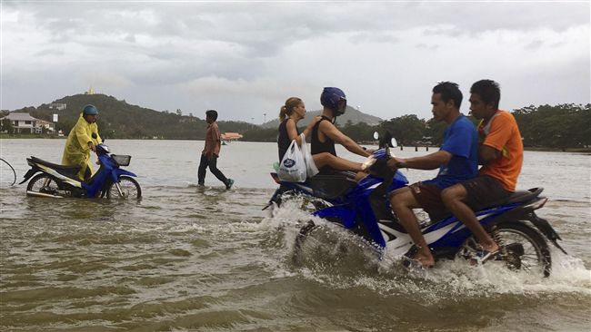 泰南豪雨下不停　死亡人數升至40人