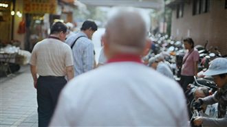 老伯被開罰！女急救援　下秒見他皮夾驚呆