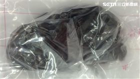 北市檢驗年節食品，鑫順發商行販售的葡萄乾，檢出殺蟲劑因得克0.04ppm，超過標準0.01ppm以下。（圖／台北市衛生局提供）