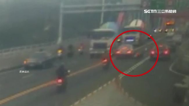 美籍男超車撞騎士　肇逃竟辯不知撞人