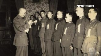 揭秘！26萬件蔣中正檔案全上線