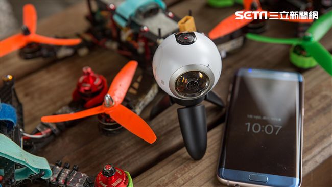 空中F1賽車！360度環景全程記錄