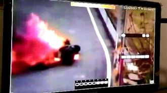 驚悚！機車自摔竟起火　人車變火球