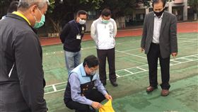 泰豐輪胎大火炭黑粒子集中平鎮　鄭文燦校園視察發送口罩 圖／中央社