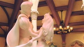 主播,王李中彥,陳家頤,求婚,尾牙,結婚,台視
（圖／翻攝自臉書）