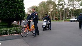 國民黨黨工自救會成員衝進行政院。