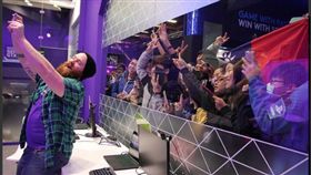 直播　實況主　台灣南波萬　Twitch　Angrypug　Taiwan NO.1　翻攝推特