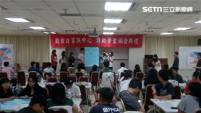 媽對不起　因為我讀私校增加經濟負擔