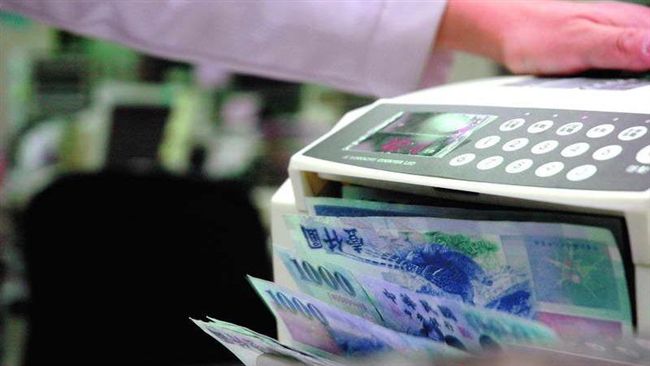 防洗錢不力　匯款、出國帶錢都麻煩