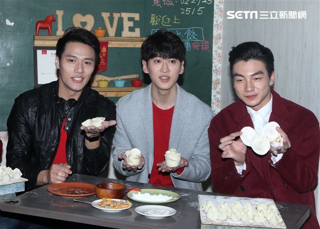 張洛偍、孫沁岳、張睿家。（記者邱榮吉/攝影）
