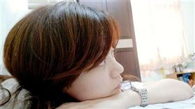 憂鬱。（圖／米提供）