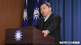 行管會主委邱大展回應16日黨產會預備聽證會及高等行政法院裁定。　圖／記者林敬旻攝
