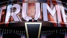 川普、Donald J. Trump/臉書