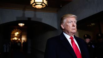 「還權於民」　川普演說撞詞蝙蝠俠