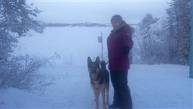 一見鍾情 流浪狗脫逃犬舍尋「真主」
中央社