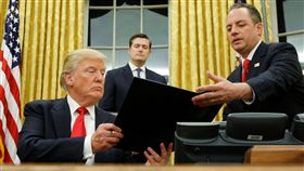 美國總統,川普,健保,歐記健保,簽署
圖／路透社／達志影像