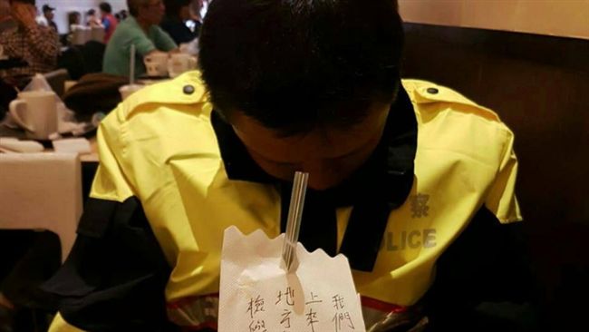一張警察休息留的字條　讓網友好心酸