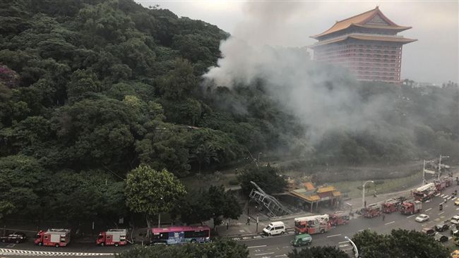 北捷劍潭站附近火警　黑煙直竄高空