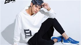 腳下功夫要做足！這些名人都已入手的鞋款