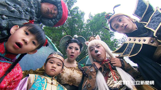 《戲說台灣》妖怪村開張　八星來報喜