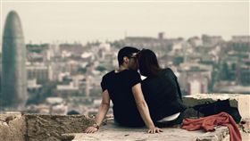 情侶,浪漫,愛情,戀人,戀愛,感情,親吻,親密
（圖／Pixabay）