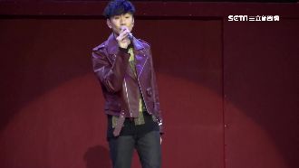 林俊傑楊丞琳力唱　鴻海尾牙如演唱會