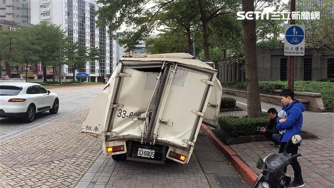 索尼保證：車禍PS4 Pro不會賣