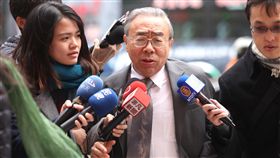 王文淵赴辜成允靈堂弔唁／中央社