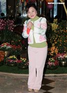 白冰冰新專輯「痴情夢留給傷心的人」銷售30000張開紅盤，在慶功宴上感謝粉絲們的支持。（記者邱榮吉/攝影）