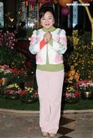 白冰冰新專輯「痴情夢留給傷心的人」銷售30000張開紅盤，在慶功宴上感謝粉絲們的支持。（記者邱榮吉/攝影）