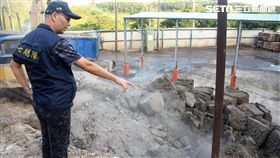 楊姓業者搶下董事長一職，開挖篩選優質土方，再引進事業廢棄物回填，使得養老中心土壤遭嚴重汙染（翻攝畫面）