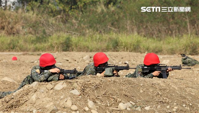 陸軍春節期間加強戰備，確保國人平安過好年。（記者邱榮吉/攝影）