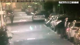 林男本月多次前往台北市中山區，敲破進口轎車車窗後，竊取車內財物，警方歷經連日跟監蒐證，昨晚順利將他逮捕到案。（翻攝畫面）