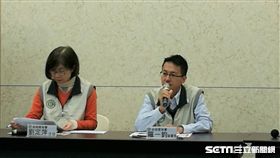 B肝抗體檢驗陰性，疾管署副署長羅一鈞（右）表示，不需要再接種。（圖／楊晴雯攝）