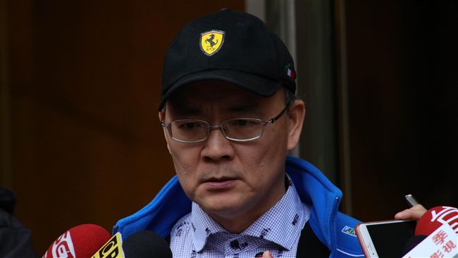 怒撕離婚協議書　海倫清桃前夫遭訴