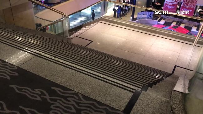 模擬辜成允摔倒　檢警出動塑膠假人