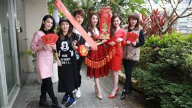 20170125-豬哥亮愛女謝金晶『拜早年包場請眾星看賀歲片大釣哥』