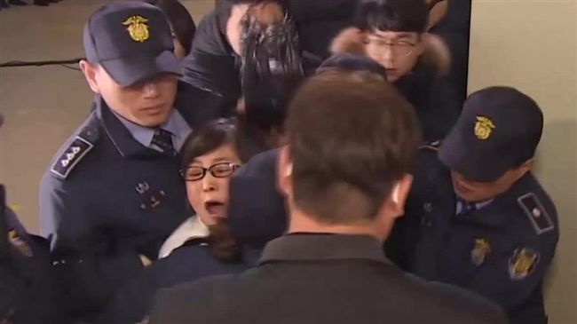 崔順實翻供狂喊冤　清潔阿姨：有病！