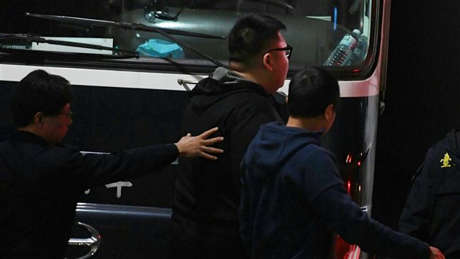 土豪哥沒衣穿　爸媽急送8XL內衣褲
