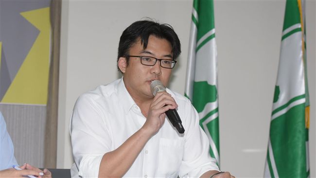 童仲彥退黨　民進黨：調查仍繼續進行