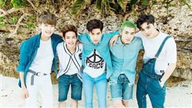 SpeXial拍寫真　風田洗澡太解放被看光！宏正,偉晉,子閎,明杰,晨翔,Teddy,Evan,風田,以綸,易恩,執,Dylan 圖／翻攝自SpeXial臉書專頁