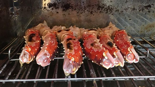 台北現撈帝王蟹　火烤兩吃味蕾大滿足